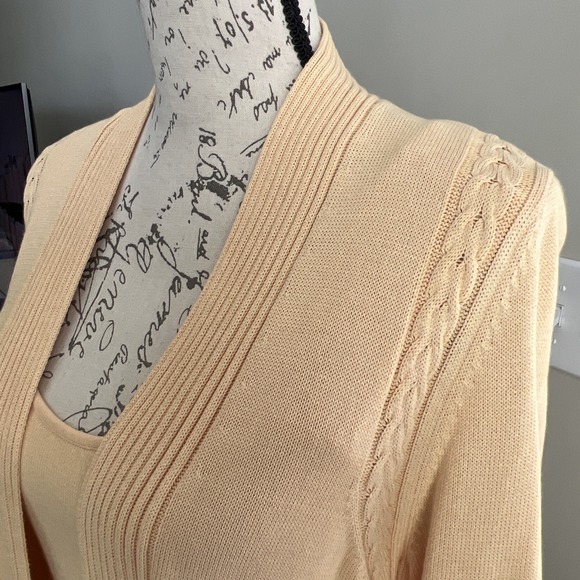 Escada Sweater Vest Set Women's Size 40/ Small? Peach Refer To Measurements - Picture 2 of 16